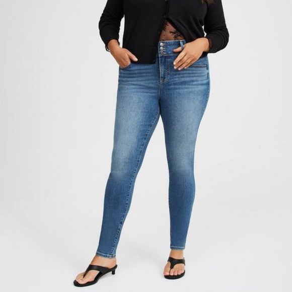 Torrid Classic Blue Skinny Jegging Jeans size 18S - Picture 2 of 5